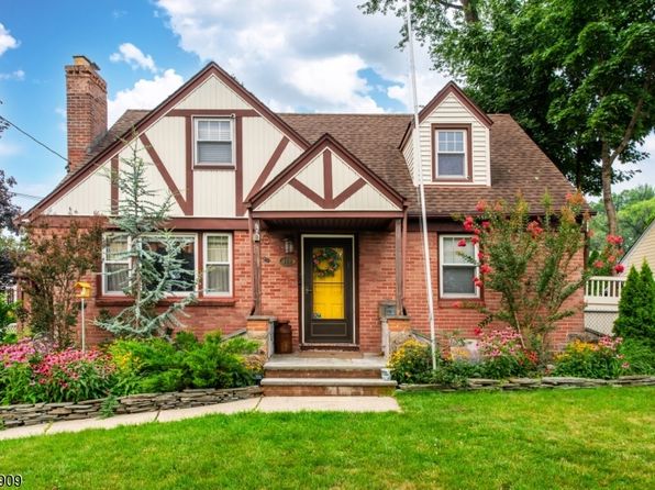 111 Greenlawn Ave