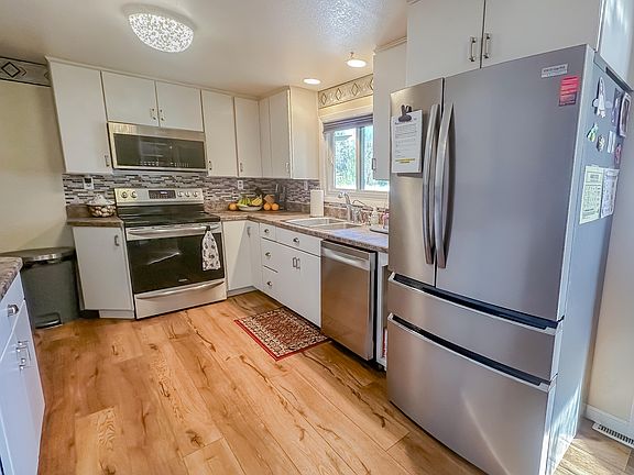 2nd image of 10845 Long Rapids Rd