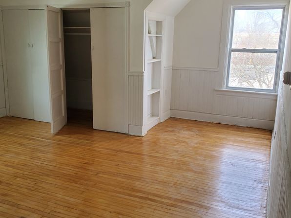 488 Glen St #3