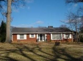 1427 Ingleside Ave, Florence, AL 35630