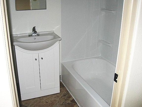 4th image of 838 Avenue B APT 9