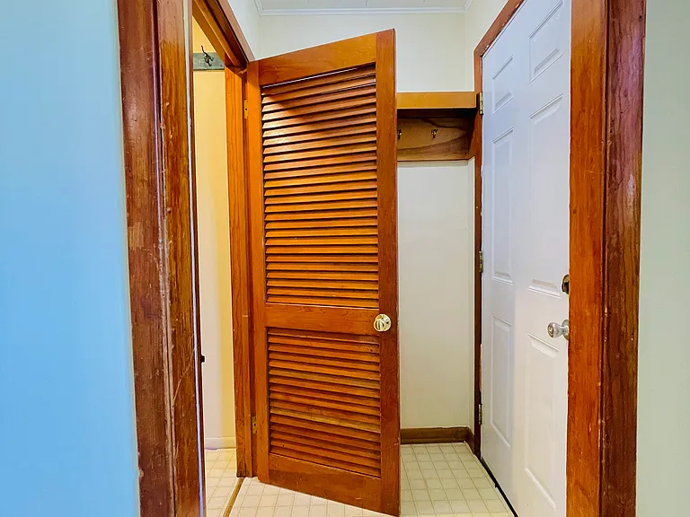 72 Heineberg Dr #100 — Photo 33