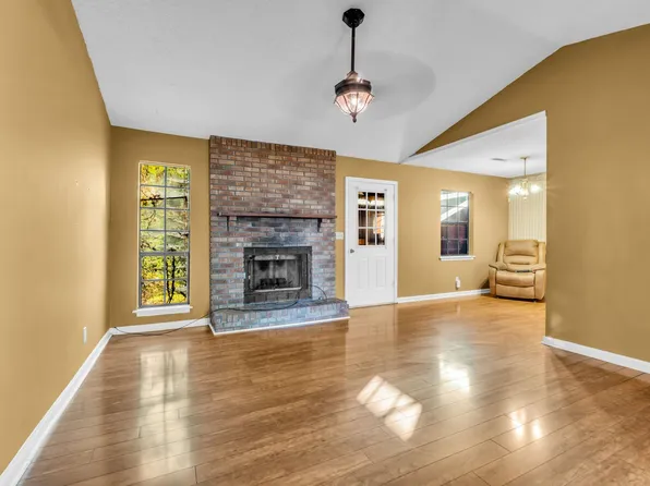 4104 Woodway Ln, Hermitage, TN 37076