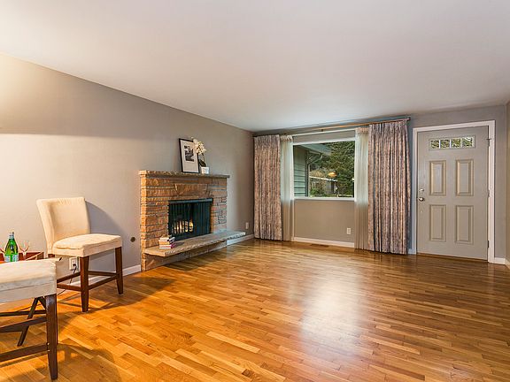 3rd image of 7025 127th Ave NE