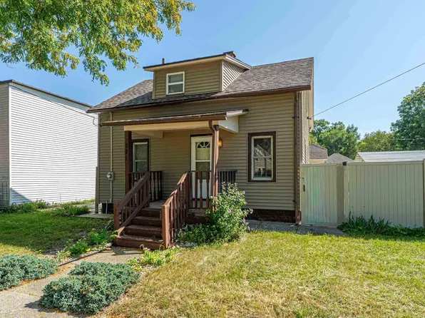 121 Hackett St, Beloit, WI 53511