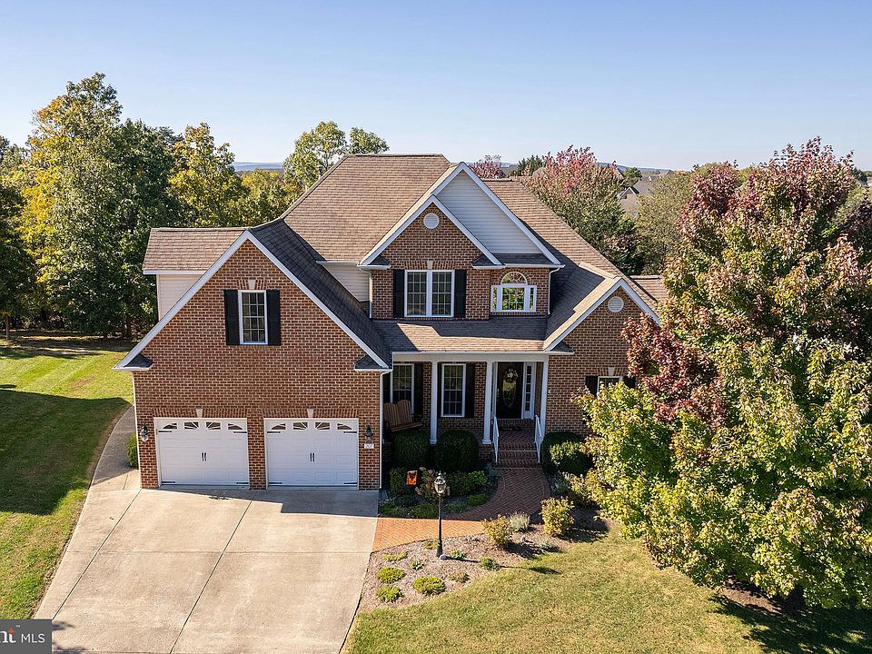 1st image of 207 Taggart Dr