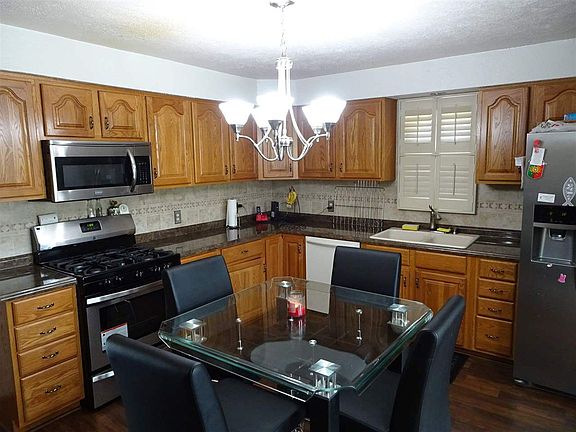 2nd image of 3380 E Country Lane N