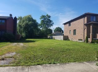 8705 W Sunset Rd, Niles, IL 60714