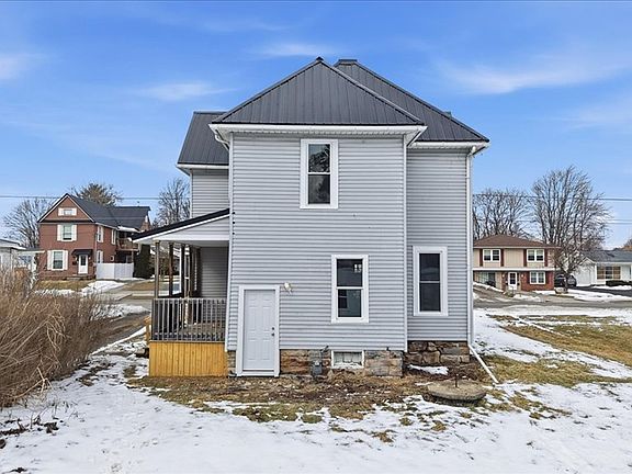 5th image of 120 W Main St