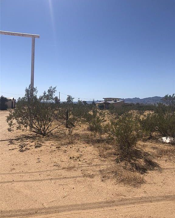 2nd image of 6144 W Shipp Dr
