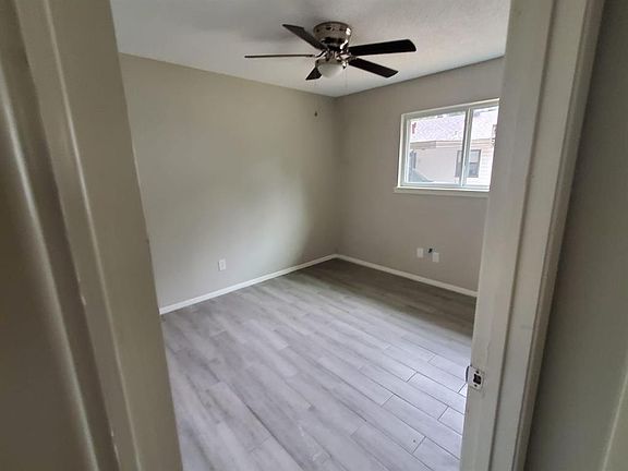 5th image of 721 N Wood St
