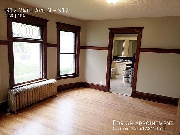4th image of 912 24th Ave N #912