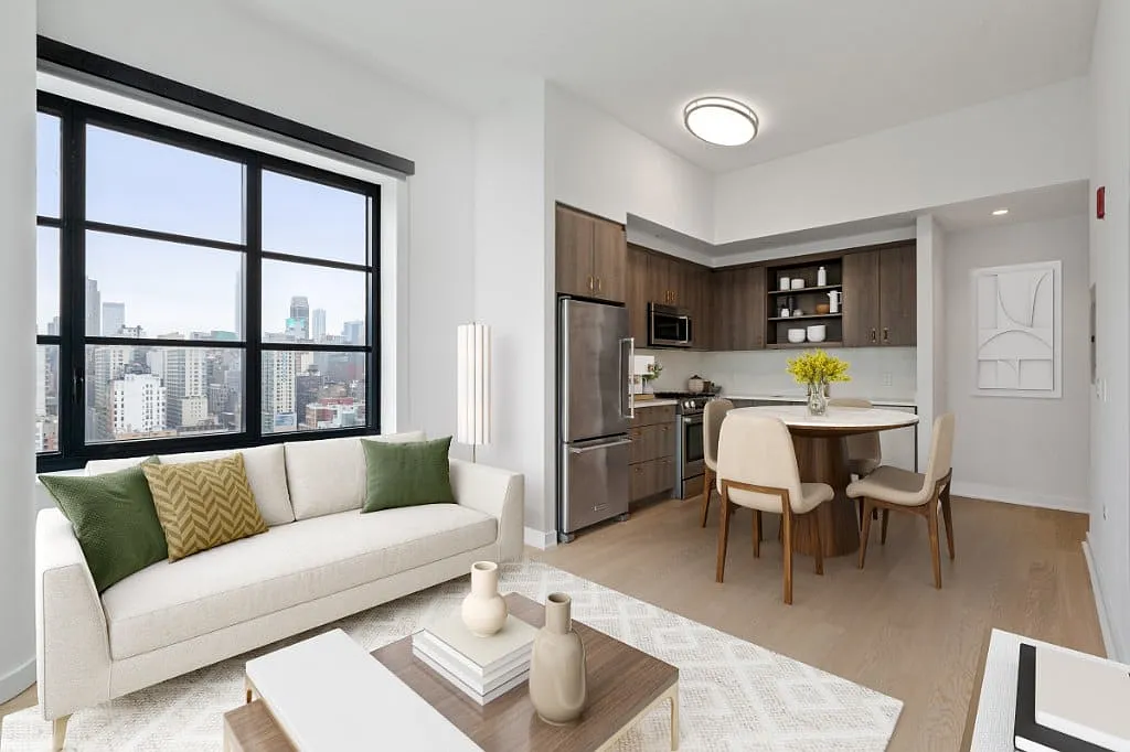 515 West 38th Street — Photo 1