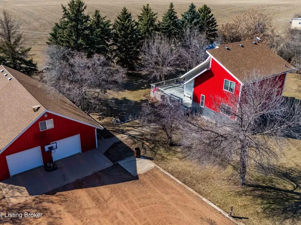 13056 30th St SW, Belfield, ND 58622