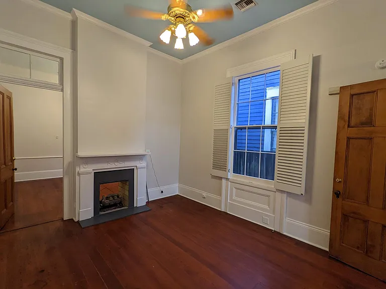 2831 Saint Thomas St — Photo 7