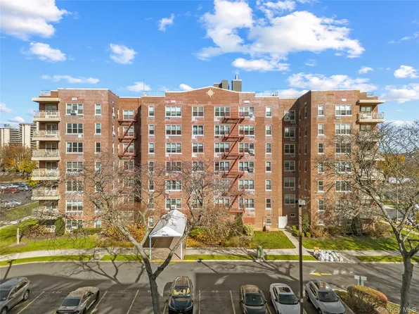 23-45 Bell Boulevard #5G, Bayside, NY 11360