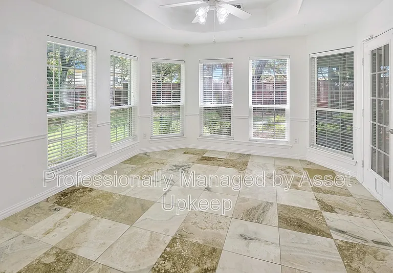 18528 Vista Del Sol — Photo 13