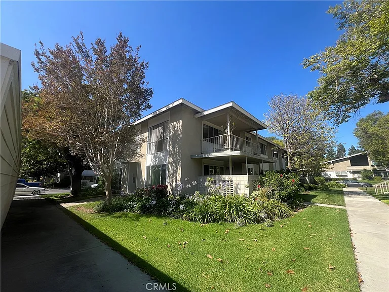 391 Avenida Castilla #O — Photo 6