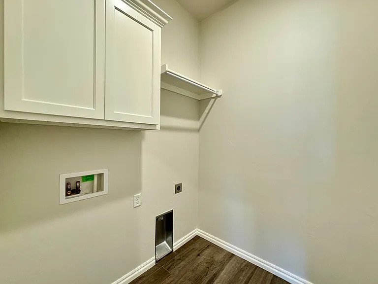 16220 Marsha Dr — Photo 24