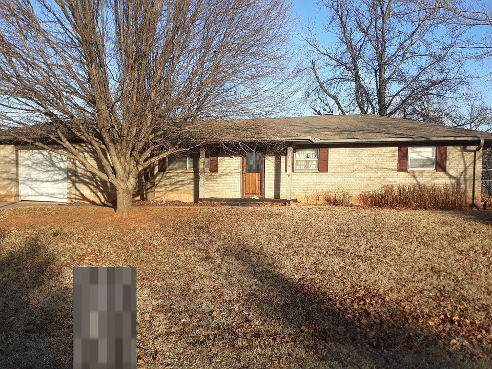 1st image of 200 S Flynn Ave