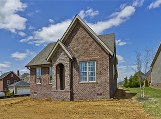 3453 Colebrook Dr, Thompsons Station, TN 37179