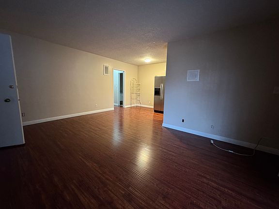 3rd image of 3838 W 8th St #3