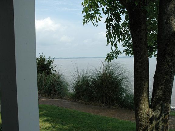3rd image of 73 Lake Barnett Dr