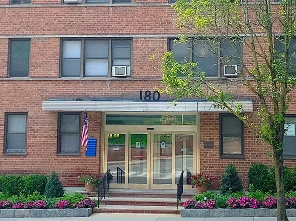 180 E Hartsdale Avenue #4A, Hartsdale, NY 10530