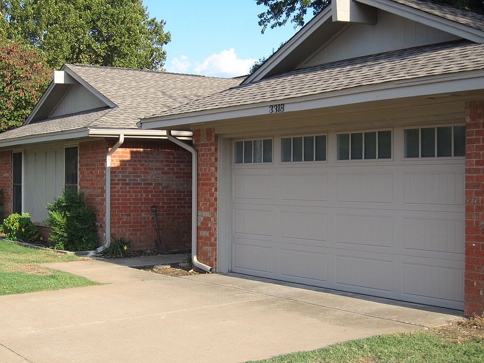3318 Rambling Oaks