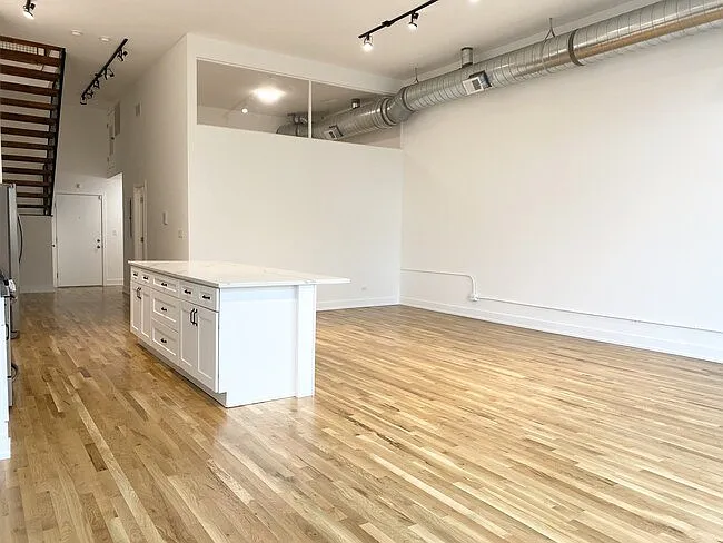 1348 N Milwaukee Ave — Photo 6