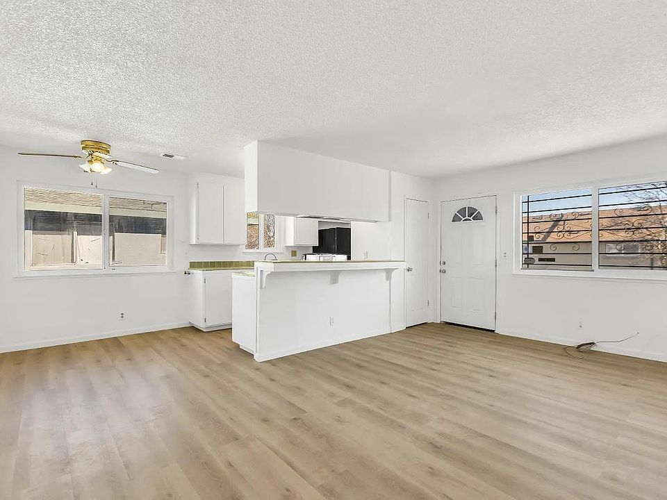 1st image of 4422 Calandria St APT 4