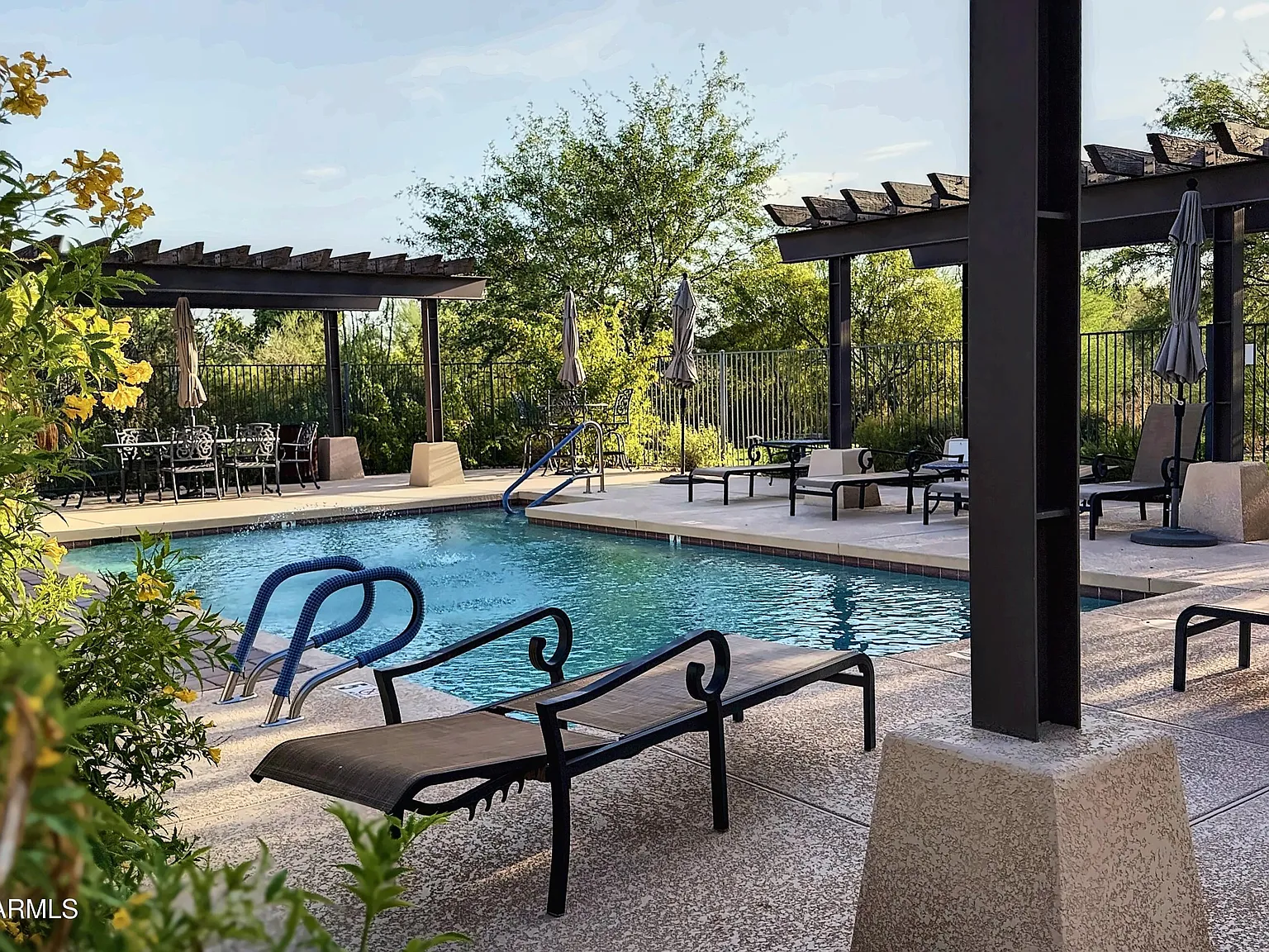 2 bed, 2.0 bath, 1912 sqft, $3,297 — Photo 3