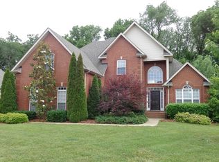 416 Savannah Ridge Dr, Murfreesboro, TN 37127