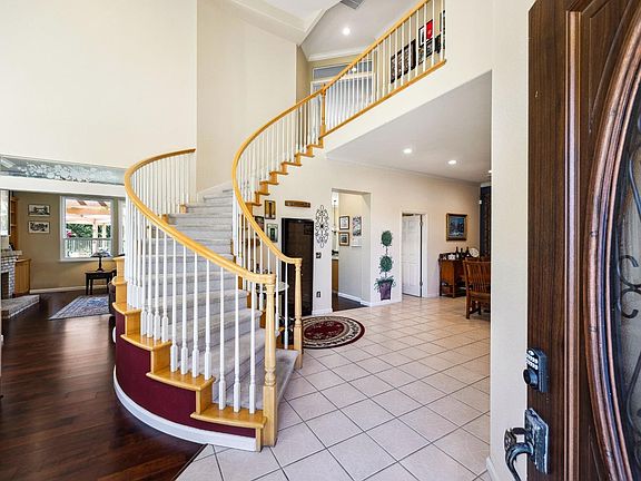4th image of 2084 Falcon Ridge Drive