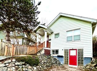 2115 N 54th St #B, Seattle, WA 98103