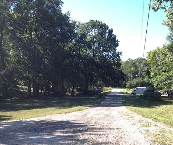 2nd image of 582 Corey Ln