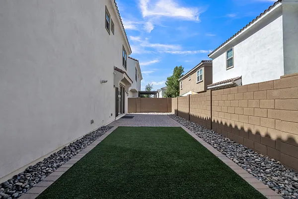 9807 E Axle Ave — Photo 18