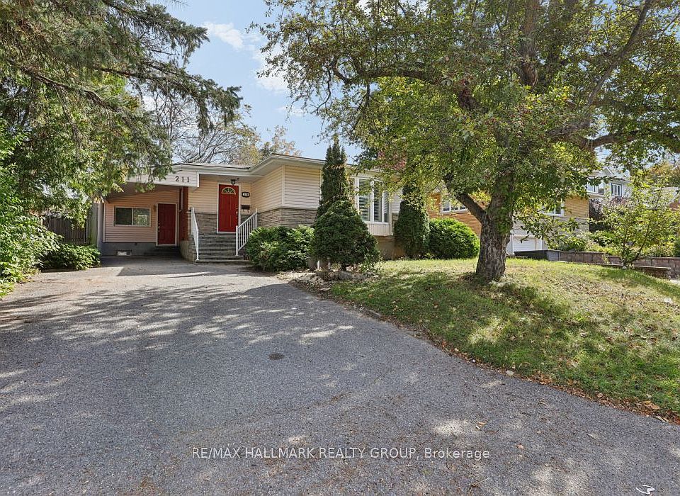 1st image of 211 Harcourt Ave