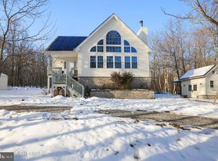 81 Blairwood Ln, Albrightsville, PA 18210