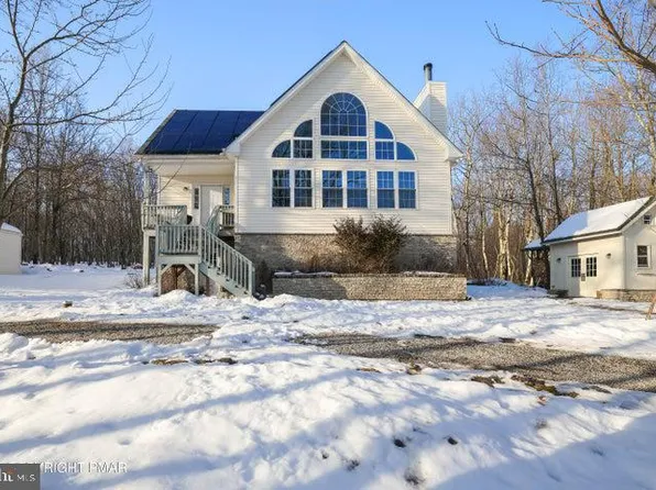 81 Blairwood Ln, Albrightsville, PA 18210