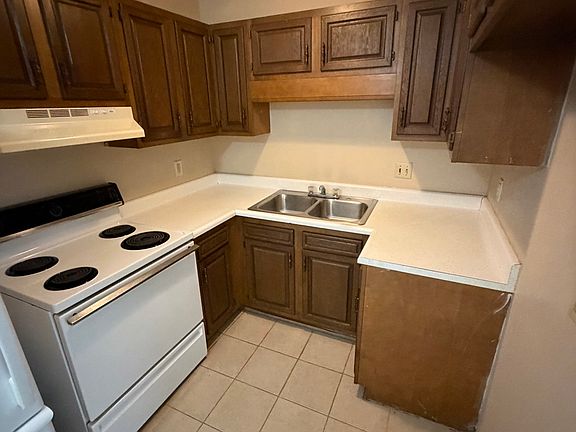 5th image of 1244 N Johnson Ave #B