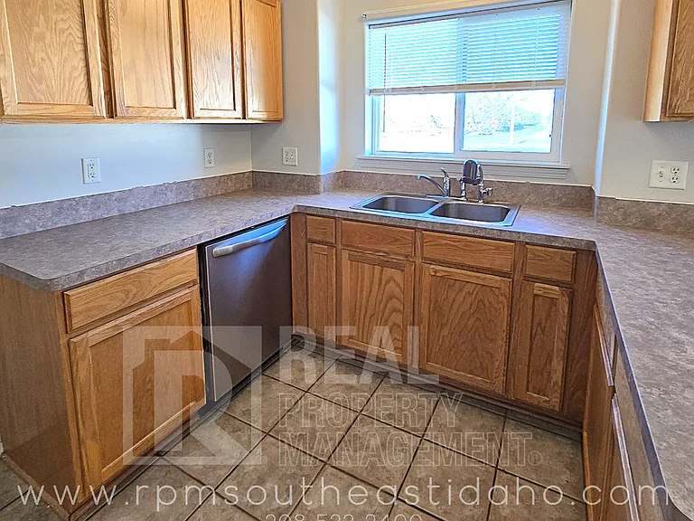 2801 E Chasewood Dr — Photo 21