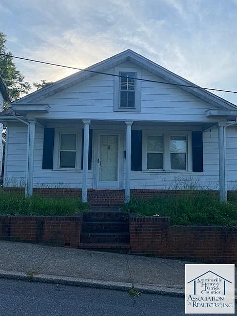 1st image of 113 Moss St