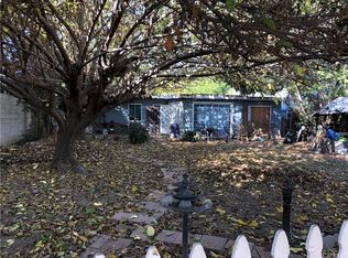 1592 Riverside Pl, Costa Mesa, CA 92627