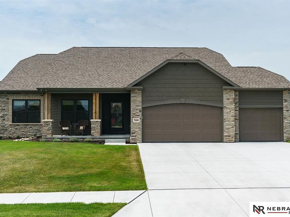 1st image of 7608 N 281st