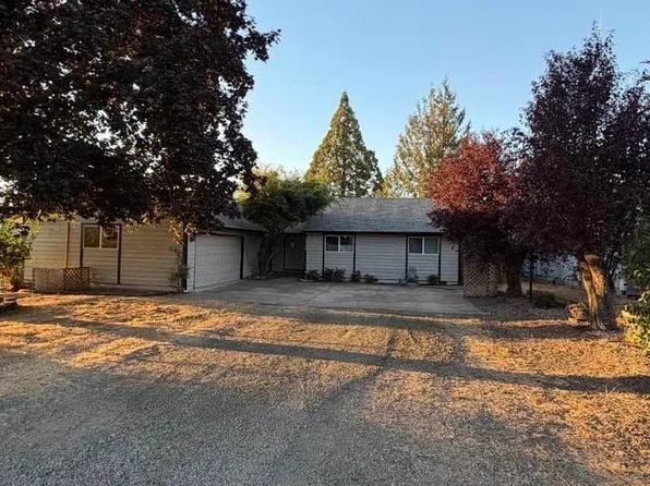 1135 Cedar Ln, Aumsville, OR 97325