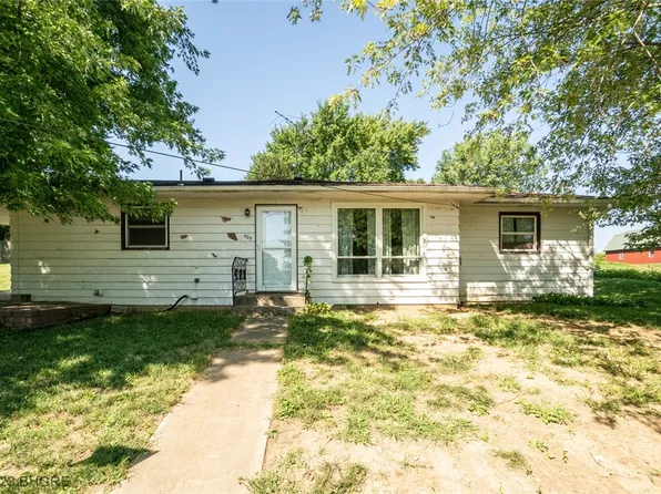 405 Maple St, Lynnville, IA 50153