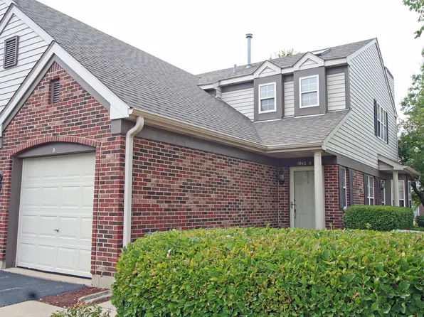 1942 Heron Ave Unit D, Schaumburg, IL 60193
