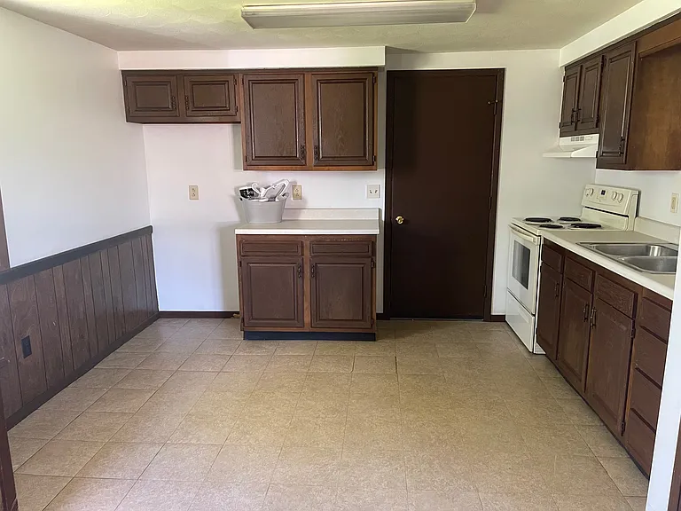 1262 Sunrise Ct — Photo 8