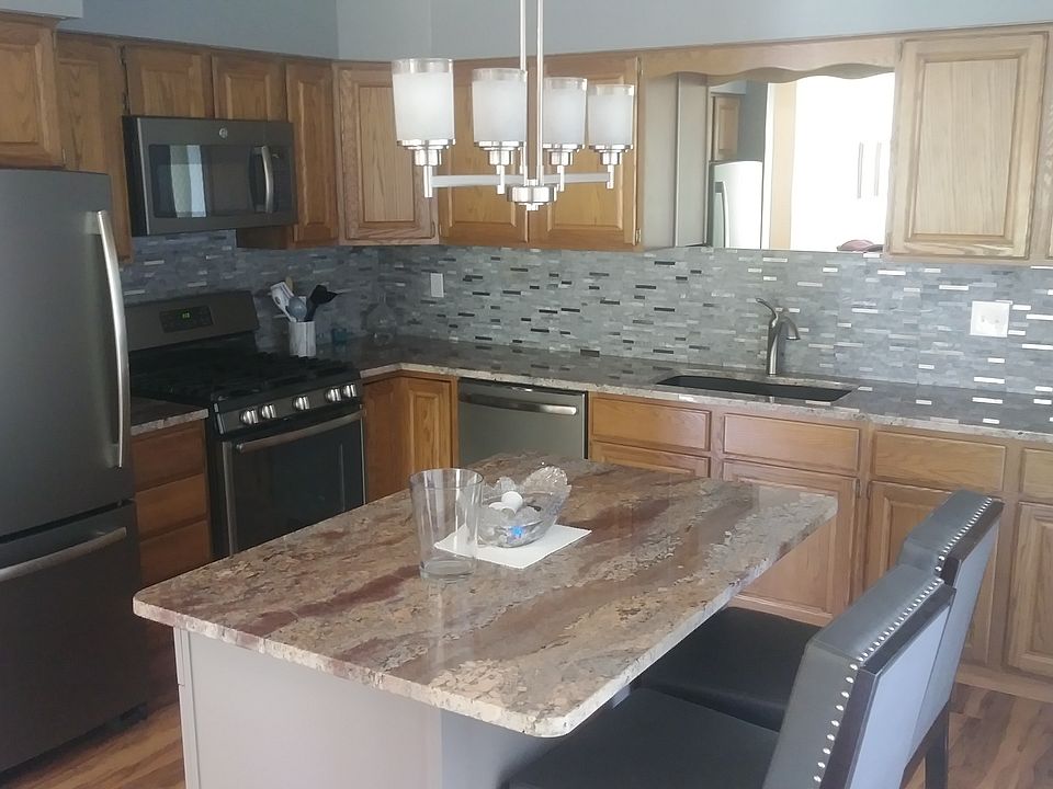 1st image of 200 Bona Vista Dr NW